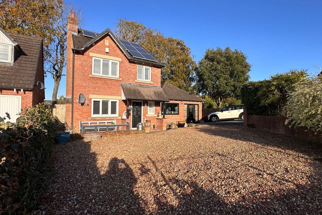 3 bed detached house