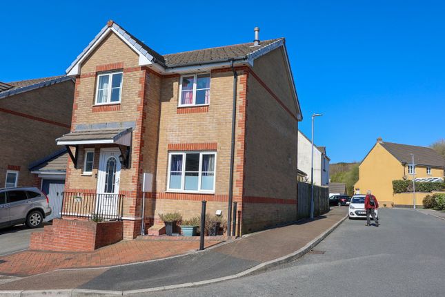 3 bed detached house