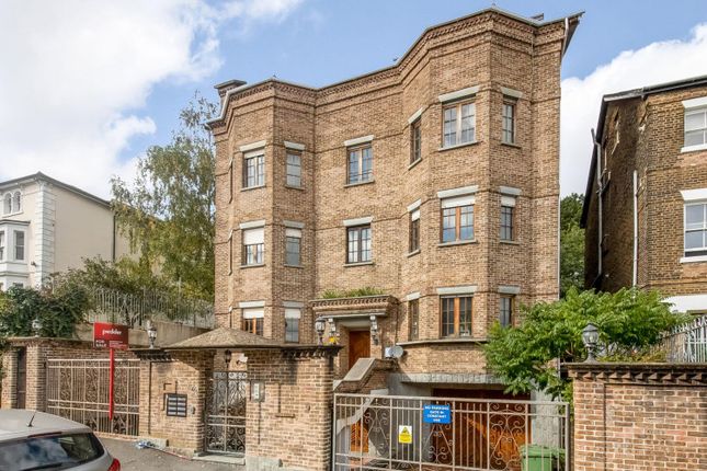 Cintra Park, Crystal Palace, London... 2 bed apartment for sale