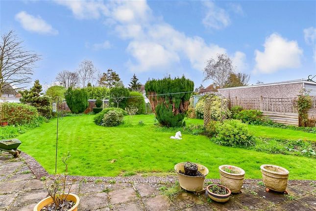 3 bed detached bungalow