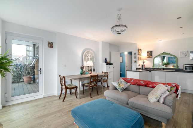 2 Rowland Road, London 1 bed flat for sale