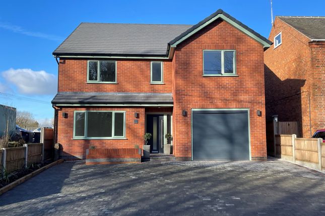 5 bed detached house