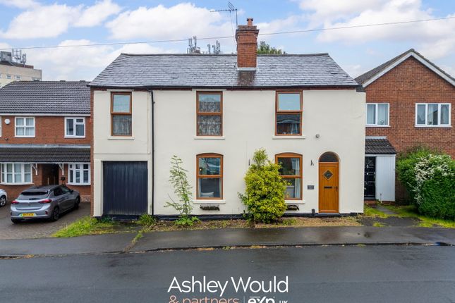 4 bed detached house