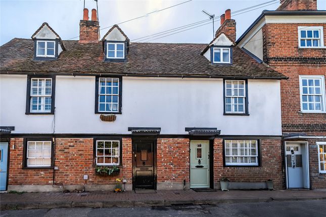 The Hythe, Surrey TW18 2 bed terraced house for sale