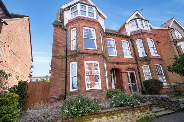 St. Marys Road, Cromer, NR27 2 bed apartment for sale