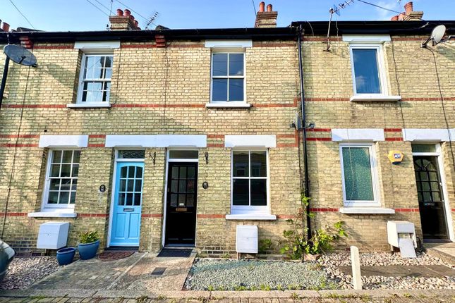 Lucan Road, Barnet, Hertfordshire, EN5 2 bed terraced house for sale