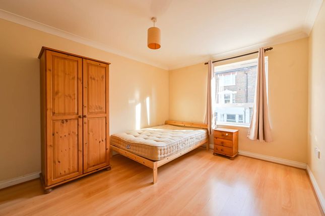 Wightman Road, N8, Turnpike Lane... 2 bed flat for sale