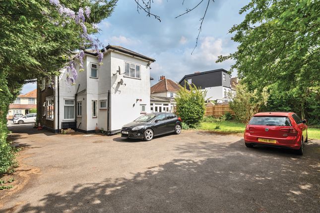 Cheam Common Road, Worcester Park KT4 1 bed apartment for sale