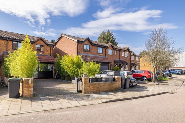 5 bedroom terraced house for sale