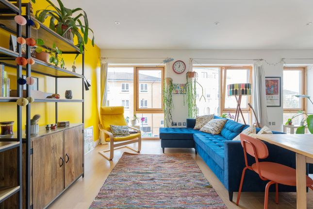 3 bed flat