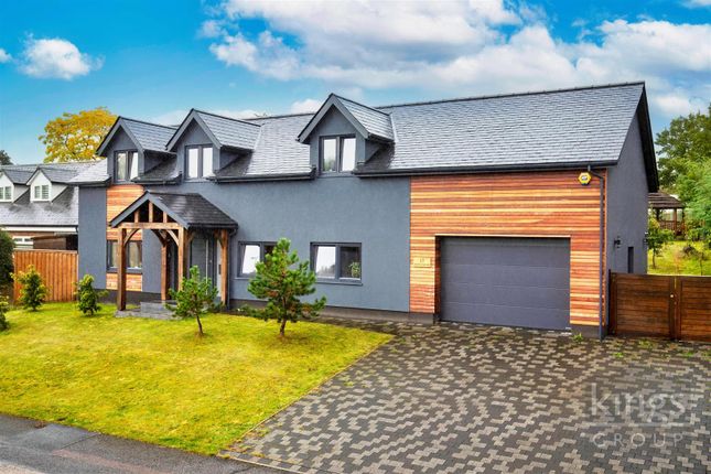 Hawkenbury, Harlow 6 bed detached house for sale