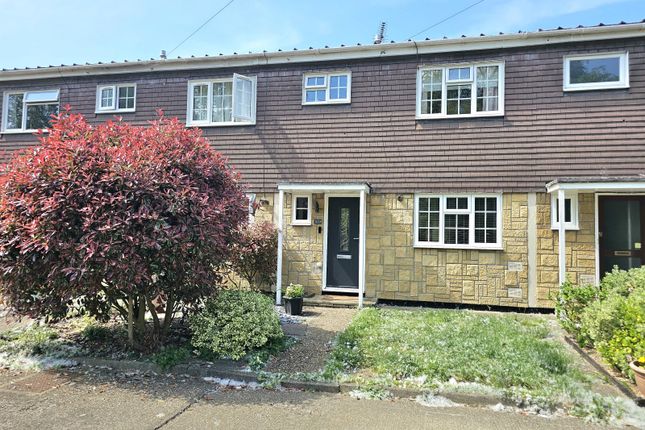 Lakeside, Woking, Surrey, GU21 3 bed terraced house for sale