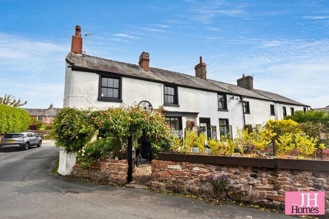 4 bedroom end of terrace house for sale