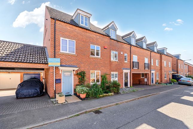 4 bedroom semi-detached house for sale