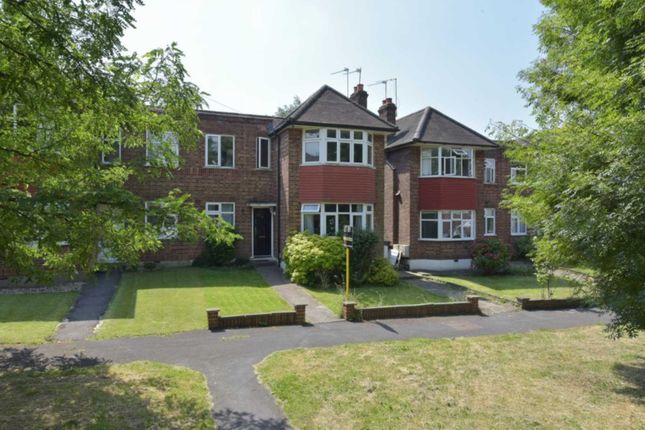 Lynton Crest, Potters Bar 2 bed maisonette for sale