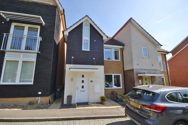 Oxley Park, Milton Keynes MK4 3 bed semi