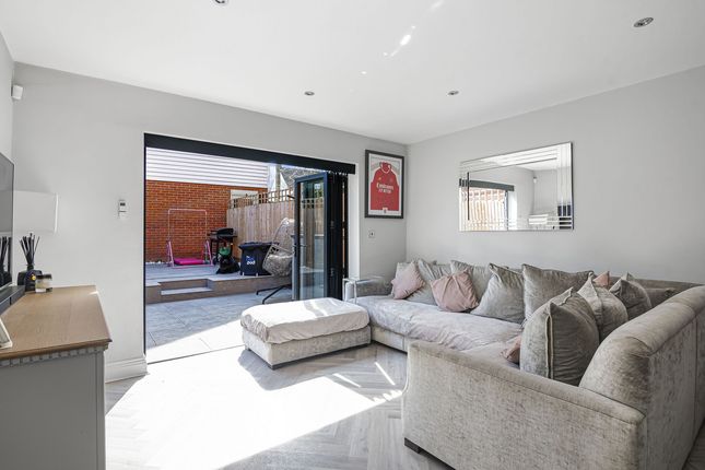 Market Place, Romford, RM4 4 bed terraced house for sale
