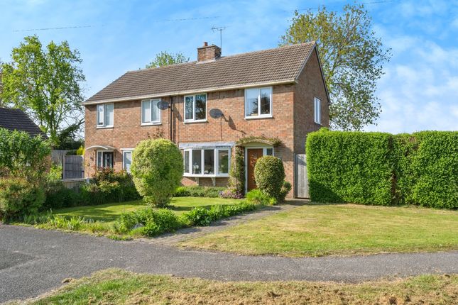 3 bed semi-detached house