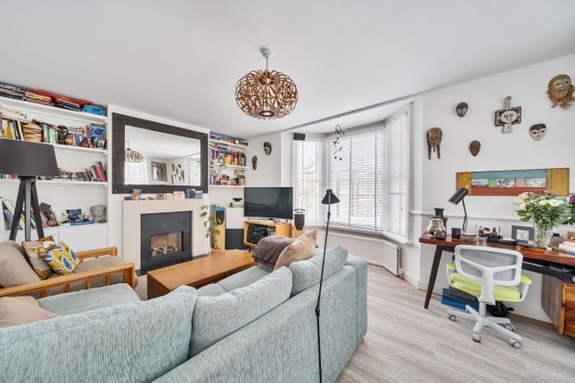 Ulysses Road, London, NW6 2 bed apartment for sale
