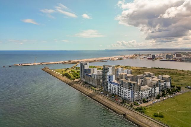 Western Harbour Midway, Edinburgh EH6... 3 bed flat for sale