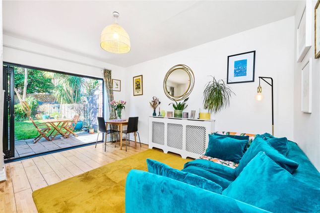 Ashlake Road, London, SW16 2 bed flat for sale