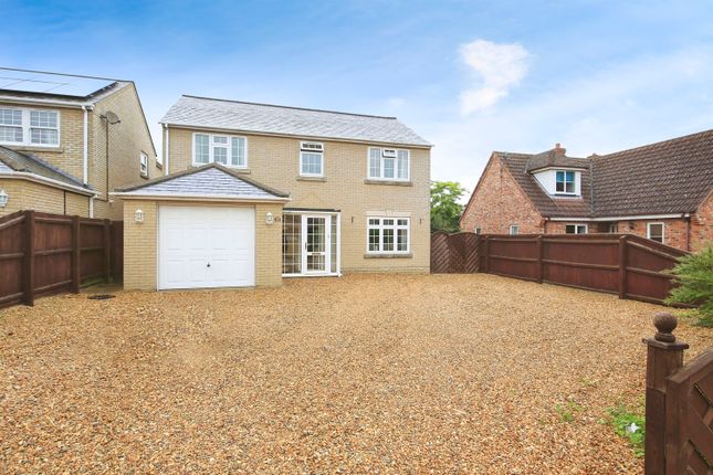 4 bed detached house