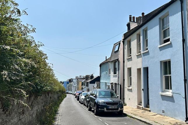 Tackleway, East Sussex TN34 2 bed terraced house for sale