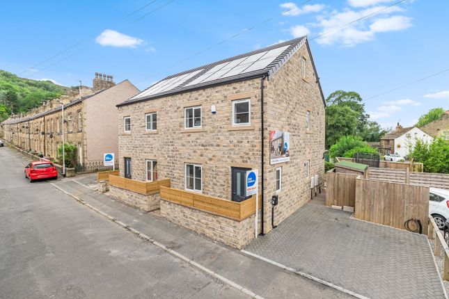 Sun Street, Eastburn, Keighley, West... 3 bed semi