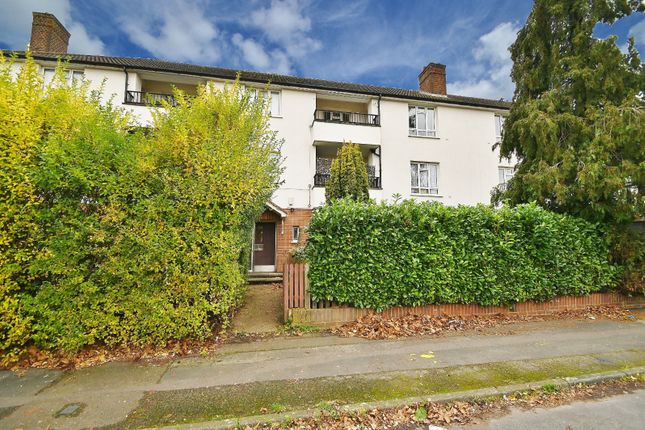 Meadow Road, Langley, Berkshire, SL3 2 bed apartment for sale