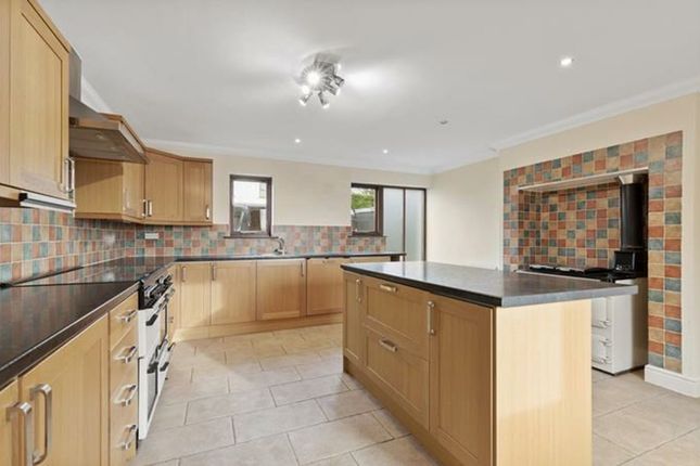 Tufton, Pembrokeshire SA63 3 bed detached bungalow for sale