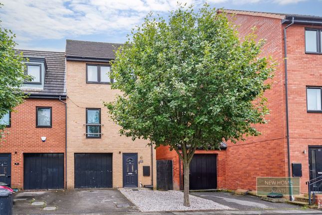 4 bedroom end of terrace house for sale