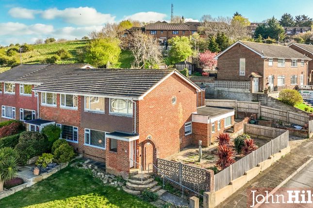 Dartmouth Close, Brighton 4 bed end of terrace house for sale