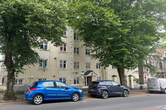 2 bed flat