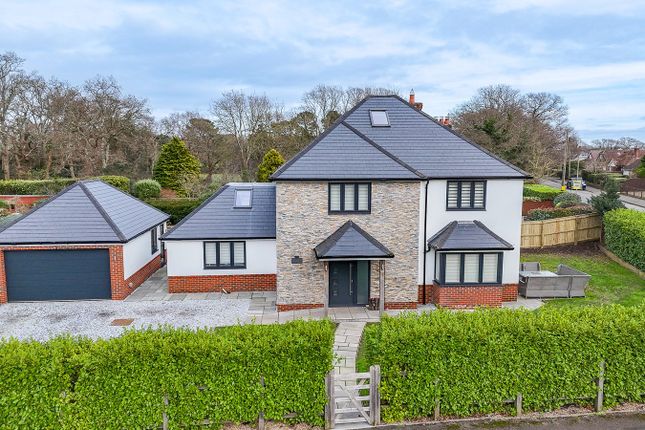 4 bed detached house