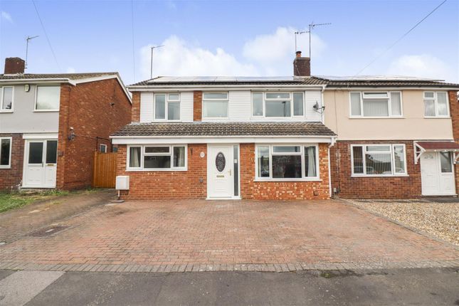 5 bedroom semi-detached house for sale