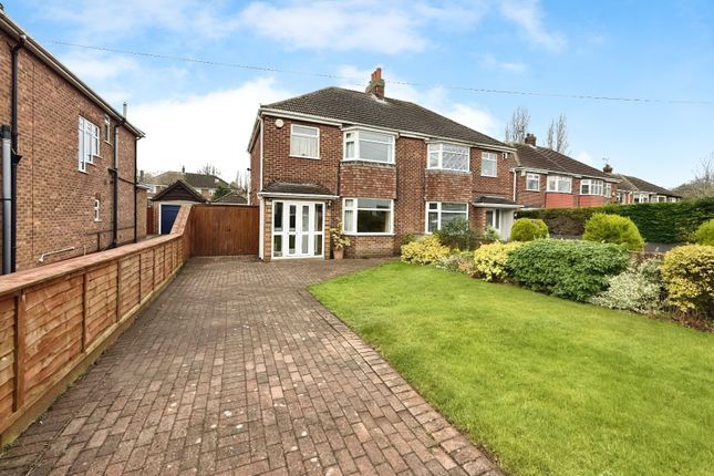 Eastwood Avenue, Lincolnshire DN34 3 bed semi