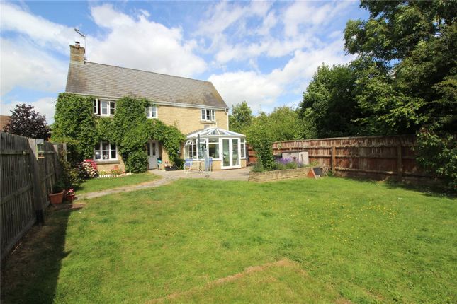 5 bed detached house