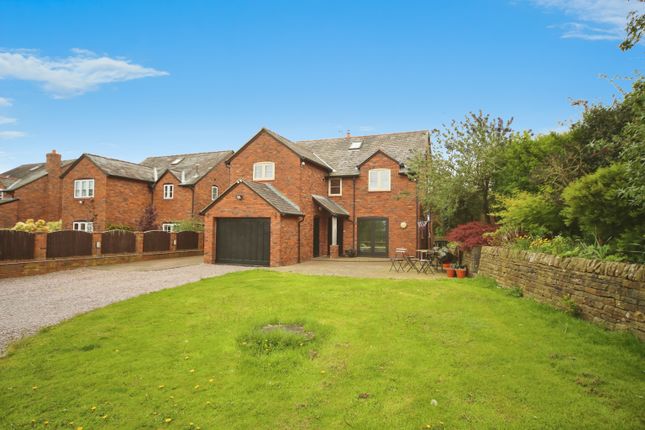 4 bed detached house