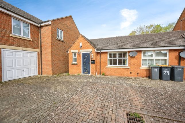 2 bed semi-detached bungalow