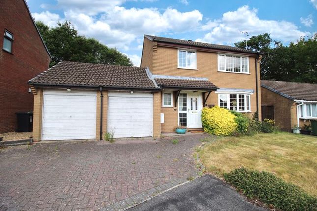 4 bed detached house