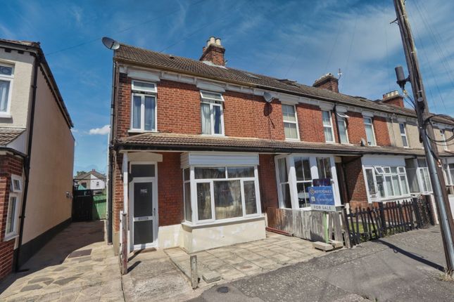 Vine Street, Romford, RM7 3 bed end of terrace house for sale