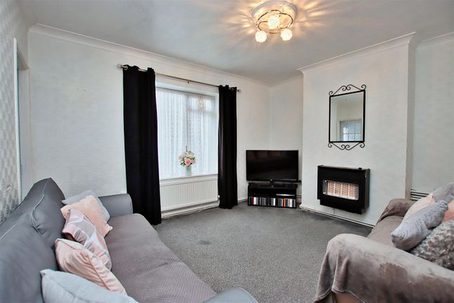 Torworth Road, Borehamwood 2 bed flat for sale