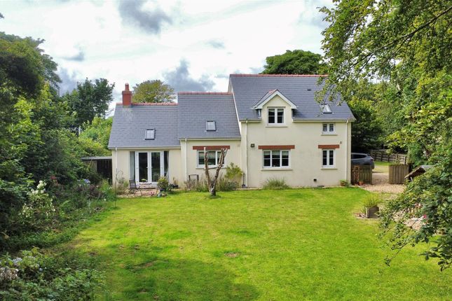 Cold Blow, Narberth 3 bed property with land for sale