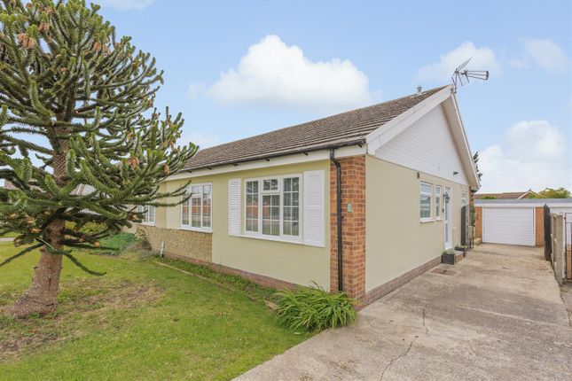 2 bedroom semi-detached bungalow for sale