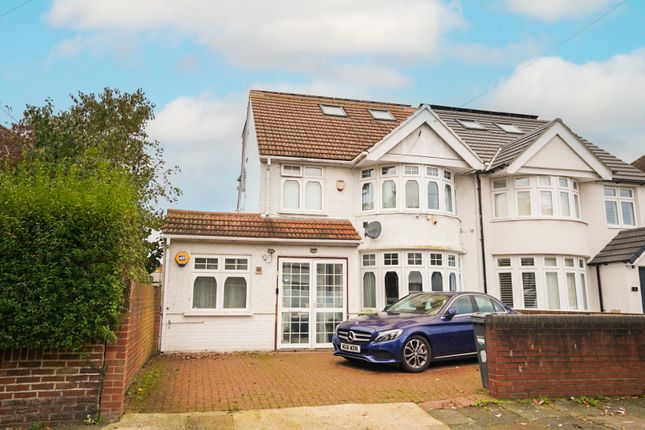 5 bedroom semi-detached house for sale