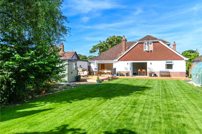 4 bed detached house