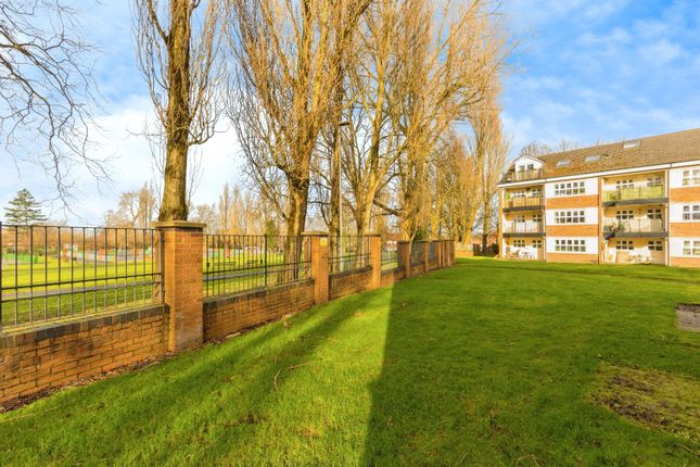 2 bed flat
