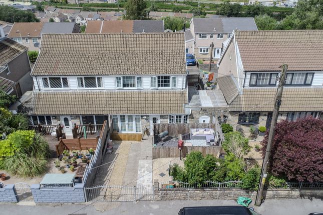 3 bed semi-detached house