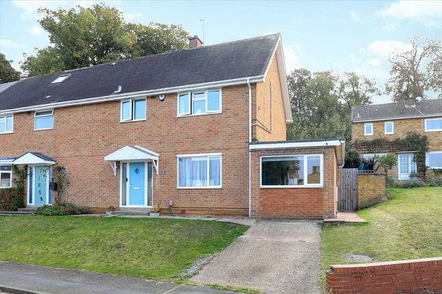 Knibb Place, Barton Seagrave 3 bed semi