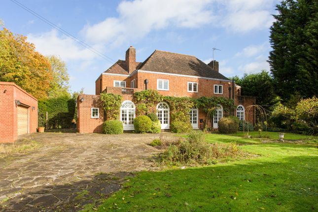 London Road, Rickmansworth... 5 bed detached house for sale